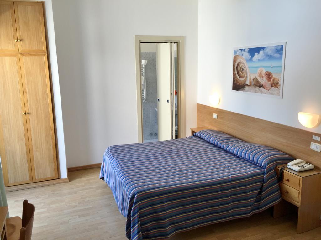 Hotel Mayor Sperlonga Buitenkant foto