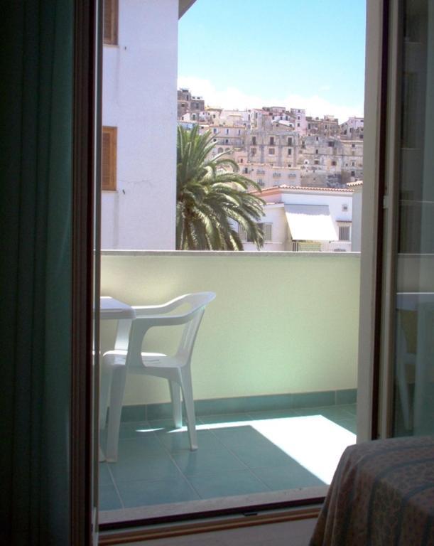 Hotel Mayor Sperlonga Buitenkant foto